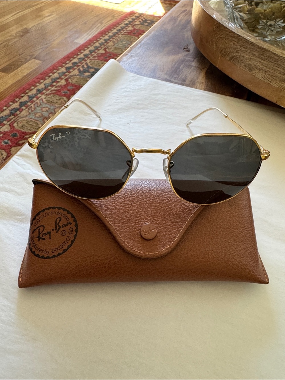 Ray-Ban Gold Frame Sunglasses with Black/Gray Lenses